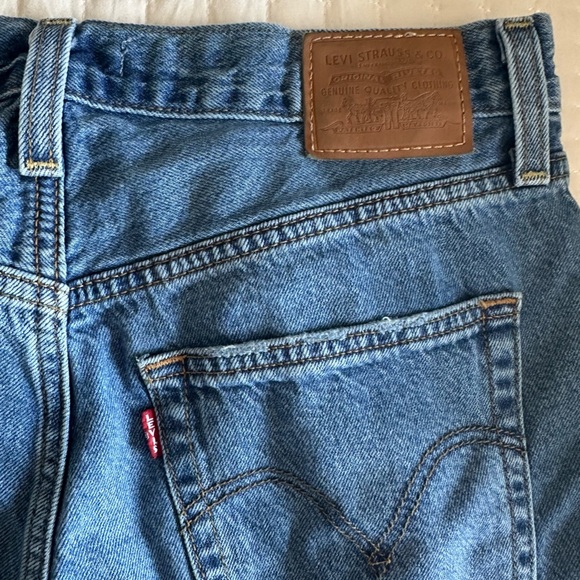 Levi's Blue Straight Leg Women's Jeans - Picture 8 of 8